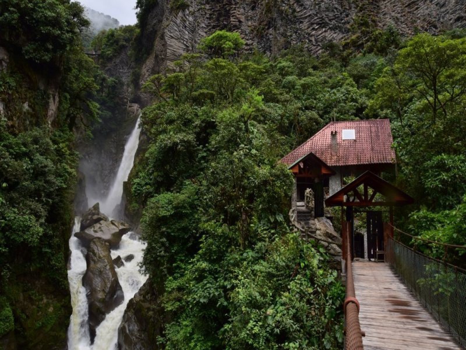 Cascadas en Baños de Agua Santa